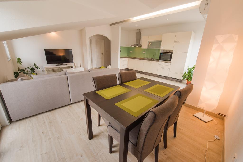Apartment Grabovac Каштела Номер фото